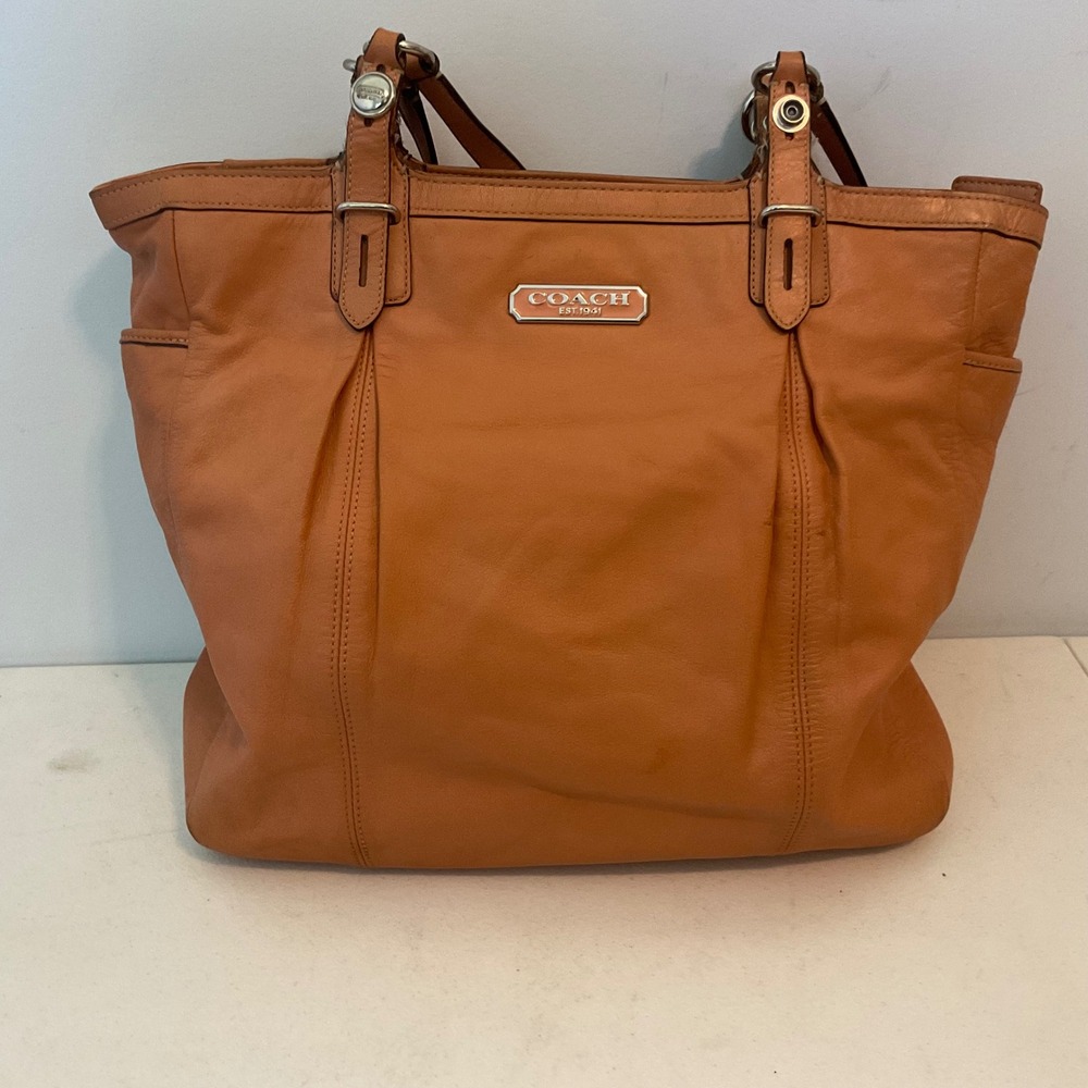 Coach Gallery Pleated East West Tote Orange Crème Leather